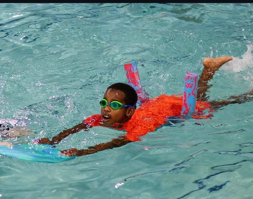 Swimming lesson moment 2